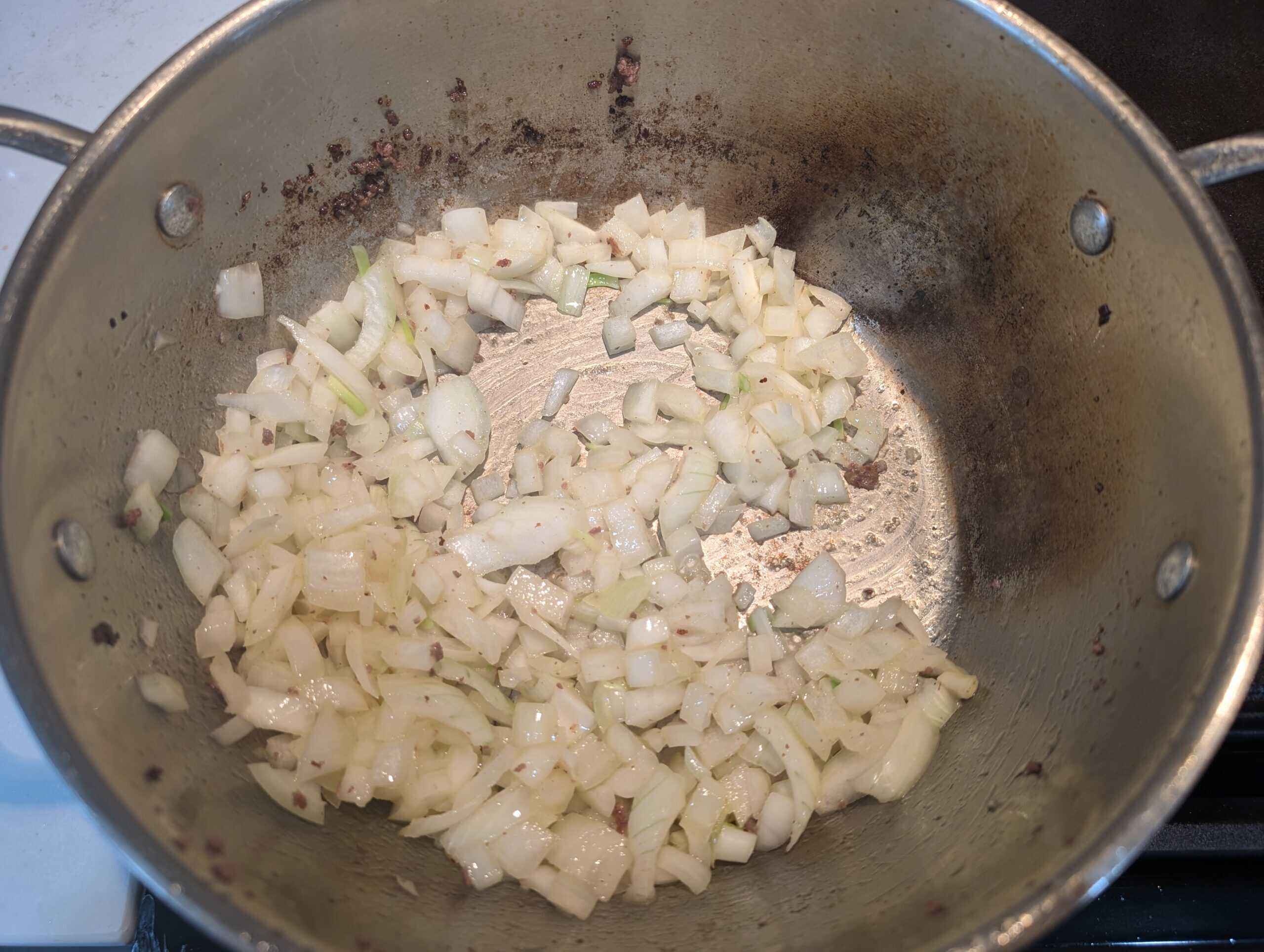 Sauce pan and onions 